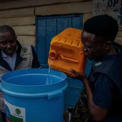Surto de Ebola em Uganda Ocidental destaca riscos de spillover de vírus