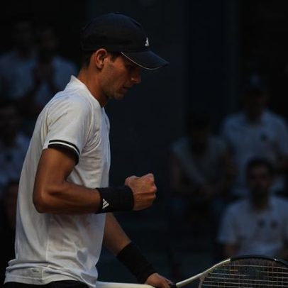 Jodar atropela, De Minaur confirma e Carreño elimina Lehecka
