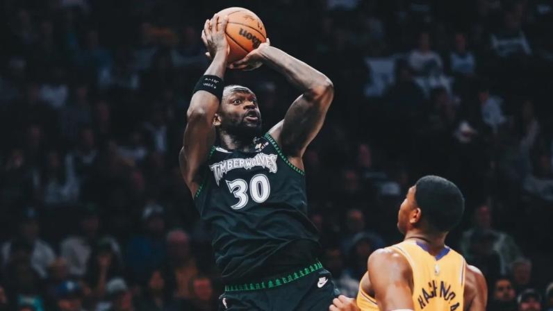 Os playoffs 2026 da NBA contaram com vários jogadores que tiveram grandes performances, mas em alguns casos, foi exatamente o contrário. Aqui, uma lista daqueles que mais decepcionaram (até aqui). Clique nas setas para ver.