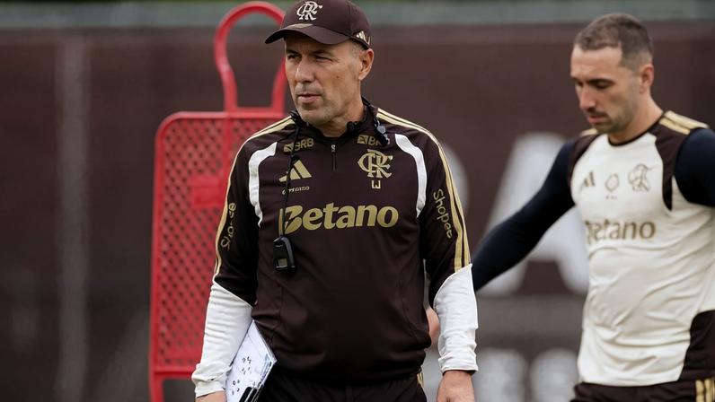 Leonardo Jardim terá uma série de desfalques para último jogo antes da parada da Copa (Foto: Adriano Fontes/Flamengo)