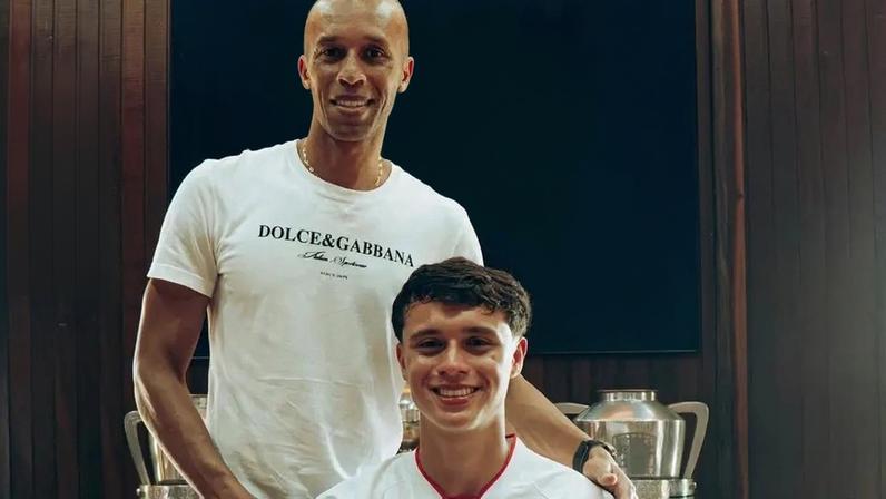 Filho de Miranda assina contrato profissional com o São Paulo e multa milionária