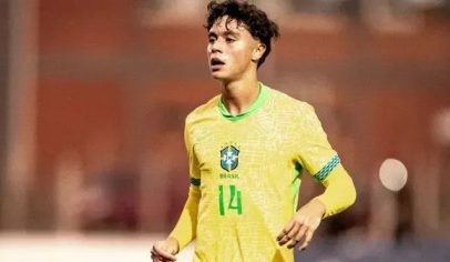Filho de ídolo do São Paulo assina primeiro contrato profissional com o clube