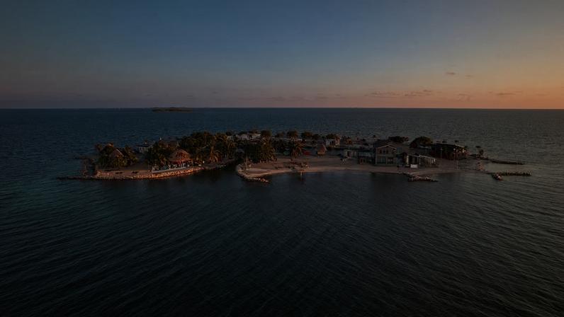 Ex-jogador da NBA transforma ilha caribenha em resort de luxo