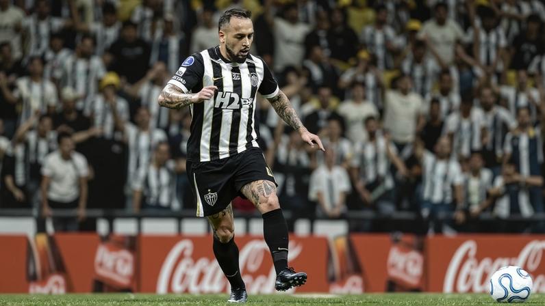Maycon projeta reencontro com o Corinthians pelo Atlético-MG