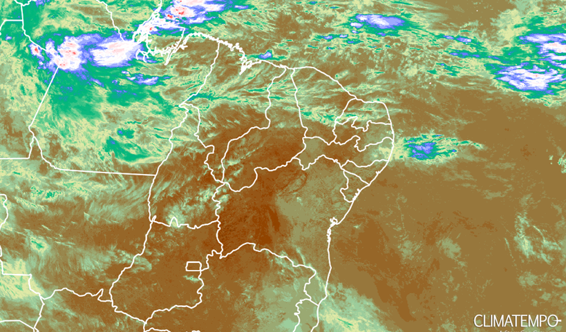 Chuva intensa na costa leste do NE aumenta transtornos em Recife e João Pessoa