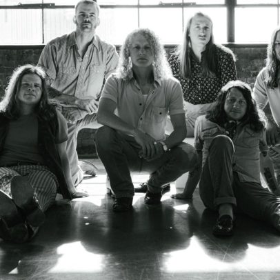 Read Southall compõe música sobre perda da fazenda familiar e salvação do futuro