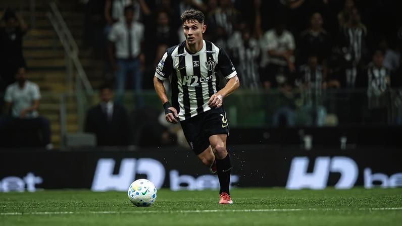 Natanael elogia desempenho do Atlético e diz estar pronto para nova posição