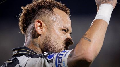 Neymar pede desculpas após tapa em Robinho Jr.; admite ter excedido