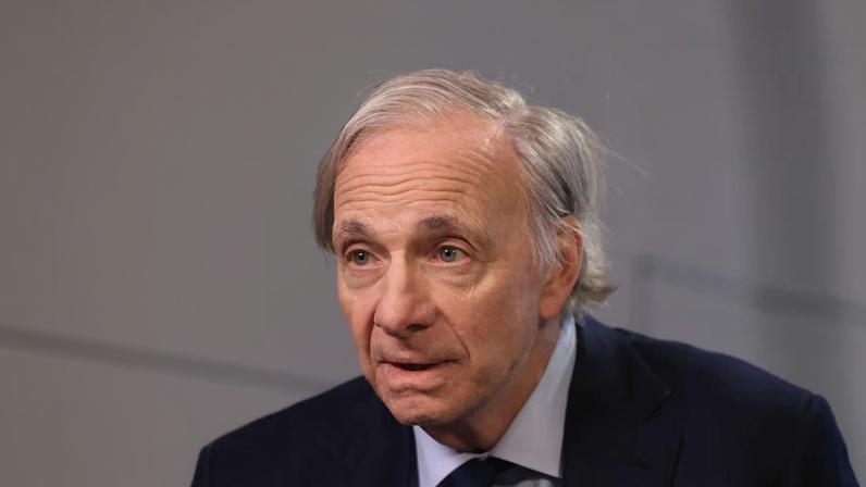 'Os Estados Unidos não podem ser confiáveis para lutar essa guerra', disse Dalio. (Foto: Chris Ratcliffe/Bloomberg)