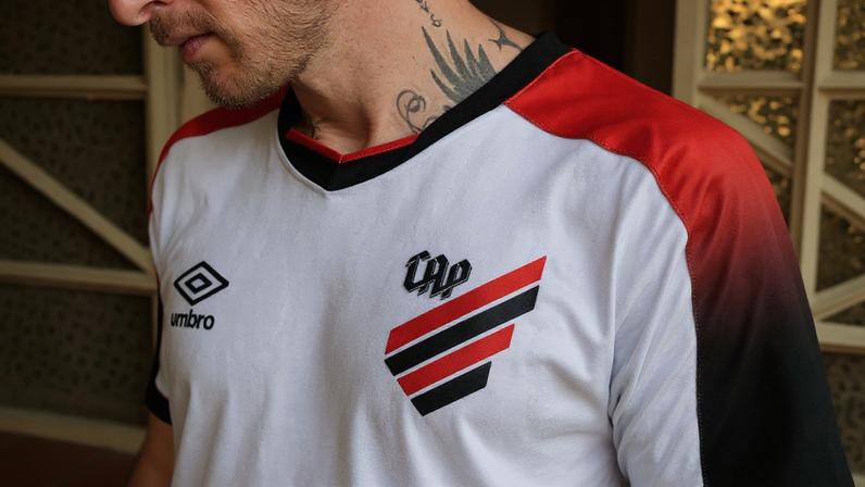 Novo uniforme estreia diante do Atlético Goianiense, pela Copa do Brasil (Foto: Divulgação)
