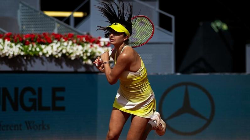 Marcinko vence Zvonareva na estreia em Rabat em duelo de gerações