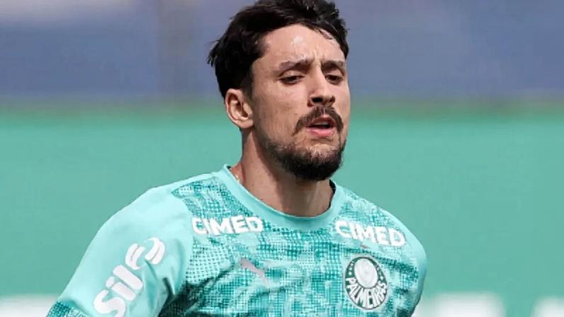 Piquerez durante treino do Palmeiras (Foto: Cesar Greco/Palmeiras/by Canon)