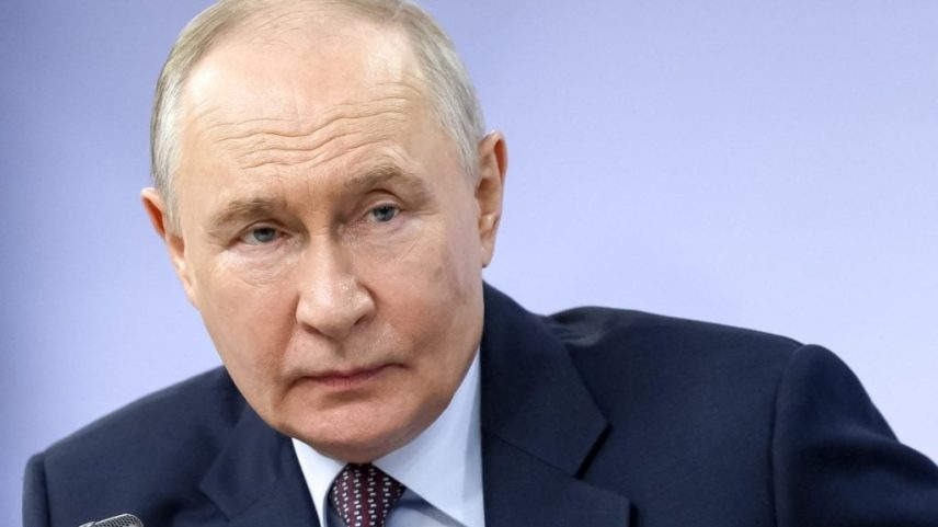 O presidente da Rússia, Vladimir Putin, em 30 de abril de 2026. Foto: Viacheslav PROKOFIEV/Pool/AFP