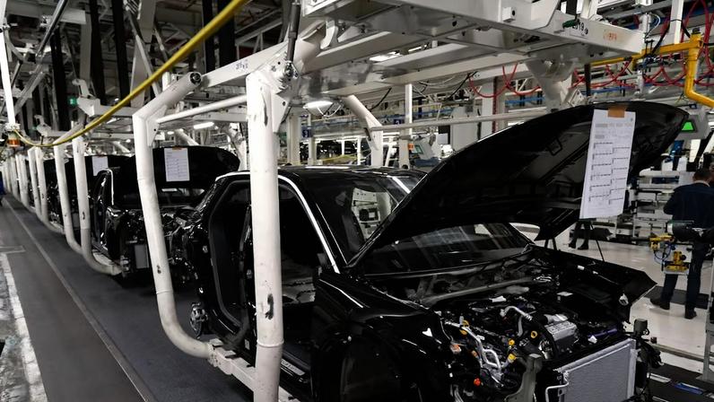 Peugeot volta a crescer na Europa com venda de carros elétricos