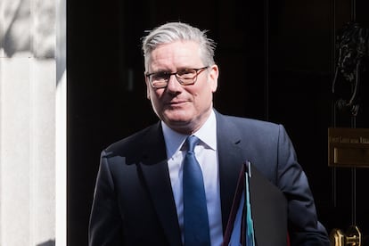 Starmer reúne governo sob forte pressão para renunciar já
