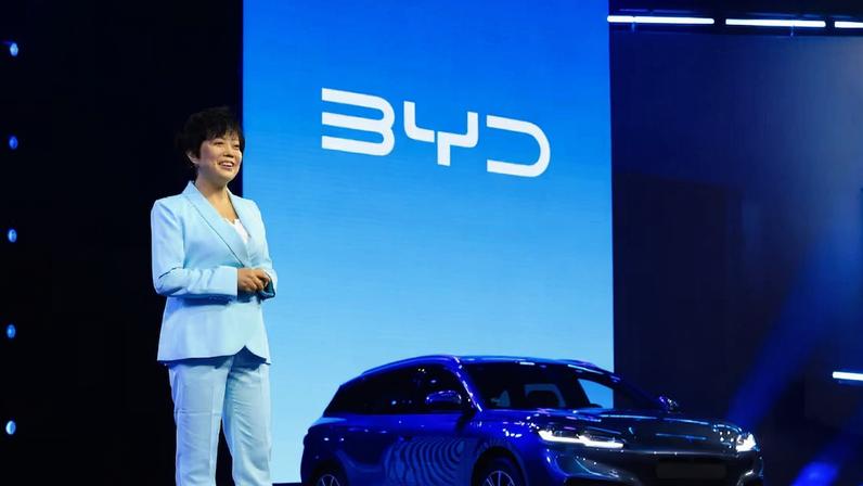 BYD negocia compra de fábricas ociosas da Stellantis e rivais na Europa