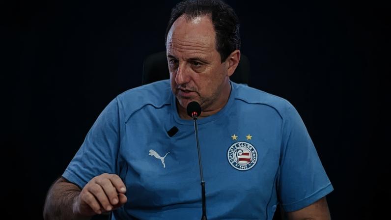 Ceni reage à pressão da torcida do Bahia e fala sobre possível demissão