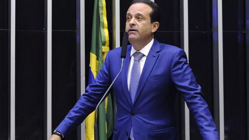 Justiça condena André Moura e suspende direitos políticos do ex-deputado