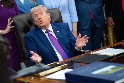 Trump diz que cessar-fogo com Irã está agonizando