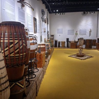 Instituto do Tambor de São Paulo inaugura acervo de instrumentos de percussão