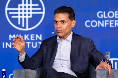 Mundo passa a ver os EUA como o problema, diz Fareed Zakaria