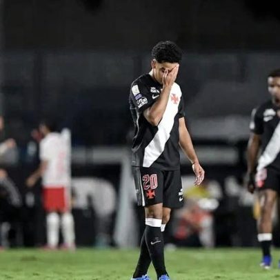 Vasco perde para o Bragantino em São Januário e fica perto do Z4