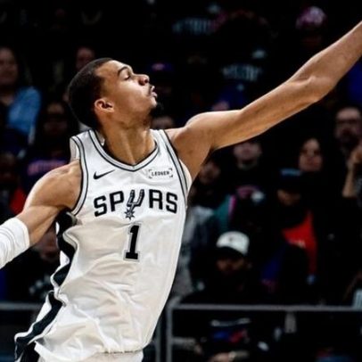 Analista aponta Wembanyama como o jogador mais dominante da NBA