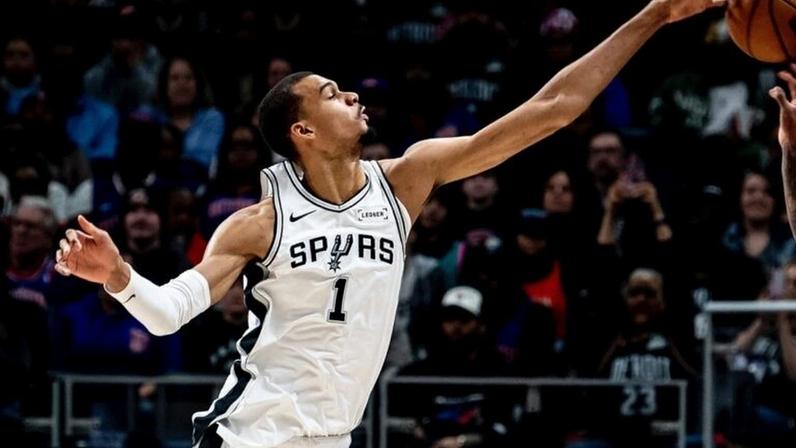 Analista aponta Wembanyama como o jogador mais dominante da NBA