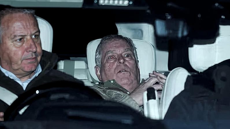 Polícia britânica pede informações para investigação do ex-príncipe Andrew