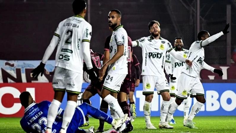 Mirassol cai ante Lanús e perde liderança do grupo na Libertadores