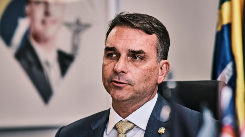 Reportagem liga Flávio Bolsonaro ao Banco Master e afeta ativos brasileiros