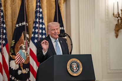 Trump mantém ataques ao Papa: expõe muitos católicos