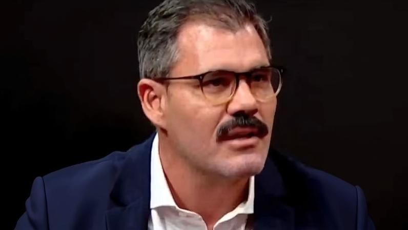 Leandra Leal defende checagem de fatos após fake news dita por Juliano Cazarré