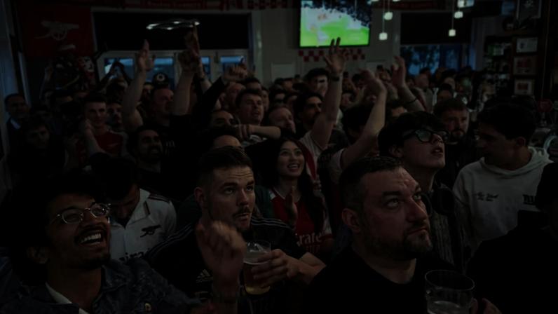 Arsenal encerra jejum na Premier League e é campeão inglês