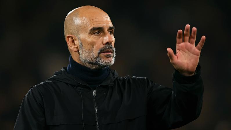 Torcida do City aguarda decisão de Guardiola sobre o futuro