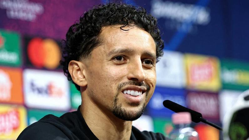 Marquinhos durante a entrevista coletiva antes da final da Champions League 2025/26 — Foto: AFP