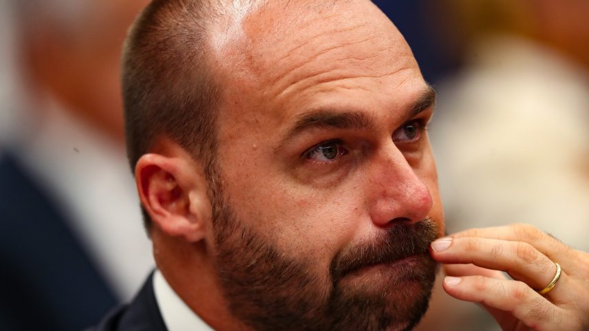 PGR solicita condenação de Eduardo Bolsonaro por coação
