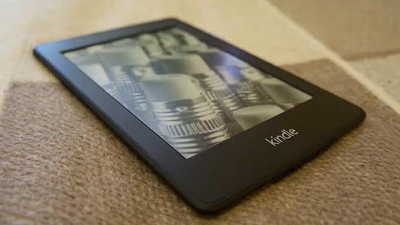 Amazon encerra suporte a Kindles antigos, usuários fiéis reclamam