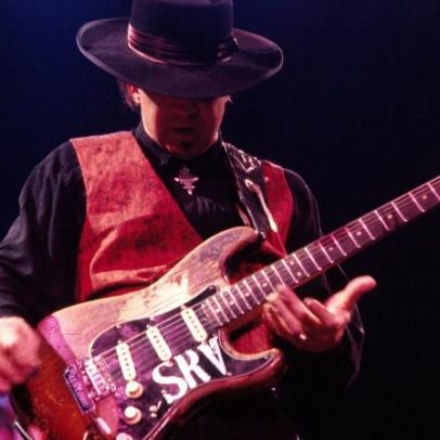 Por que a Stratocaster é a guitarra favorita dos roqueiros