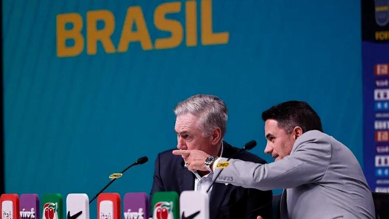 Carlo Ancelotti e Rodrigo Caetano durante convocação da Seleção Brasileira para os amistosos com Tunísia e Senegal