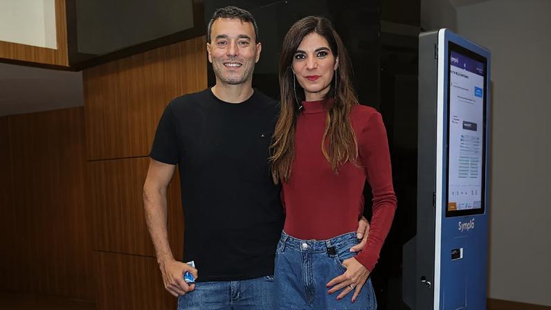 Andréia Sadi elogia André Rizek e afirma: Sorte a minha
