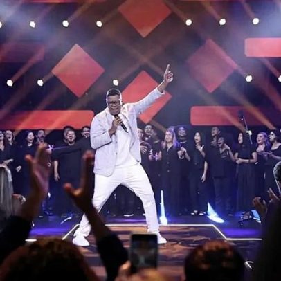 Anderson Freire participa de Culto do Amigo em Vitória, ES, 17 de maio