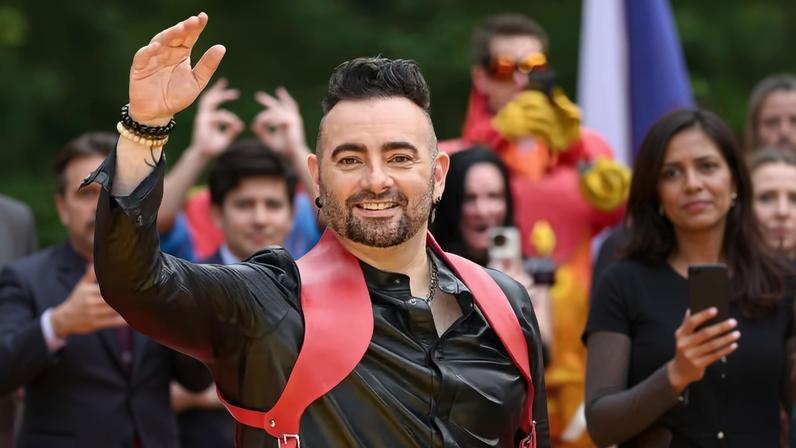 Membro do NSYNC diz ter mais sucesso como personagem de Os Padrinhos Mágicos