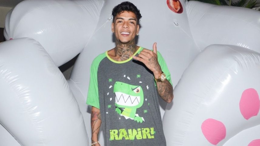 Mãe de MC Kevin pede reabertura de investigação 5 anos após morte