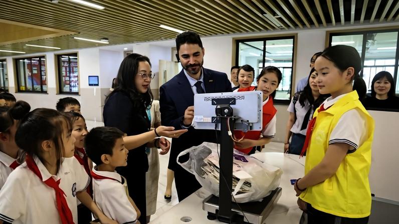 MEC realiza missão à China para tratar de IA na educação