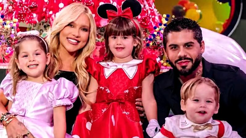 Virginia Fonseca e Zé Felipe com os filhos — Foto: Reprodução/Instagram
