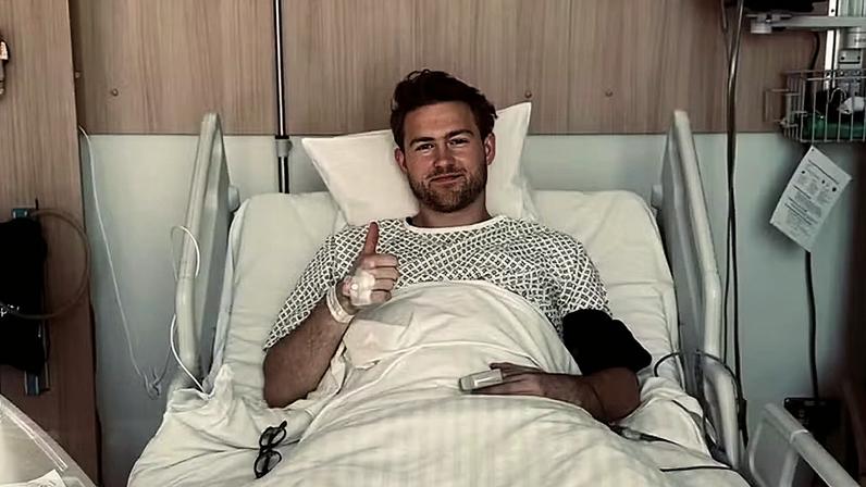 Fora da Copa, De Ligt passa por cirurgia e aumenta desfalques do United