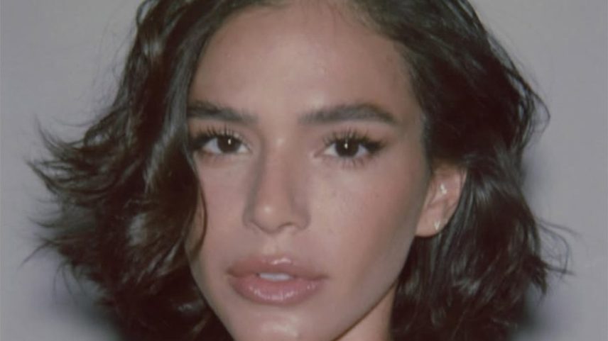 Bruna Marquezine troca foto de perfil com cabelo curto e fãs elogiam