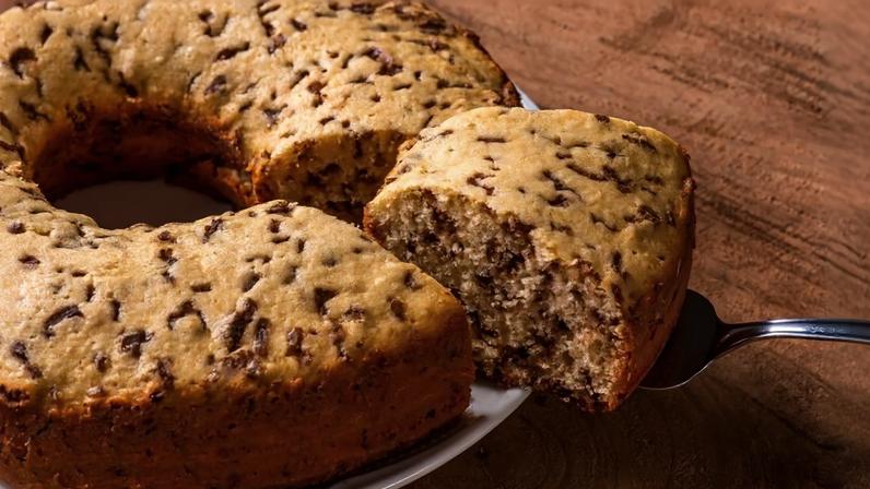 Quatro receitas simples de bolo de liquidificador para o café da tarde