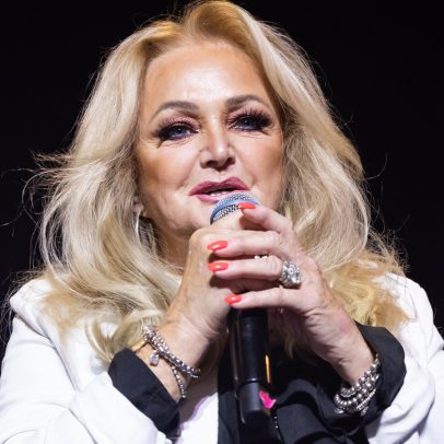 Bonnie Tyler em recuperação após cirurgia de emergência em Portugal